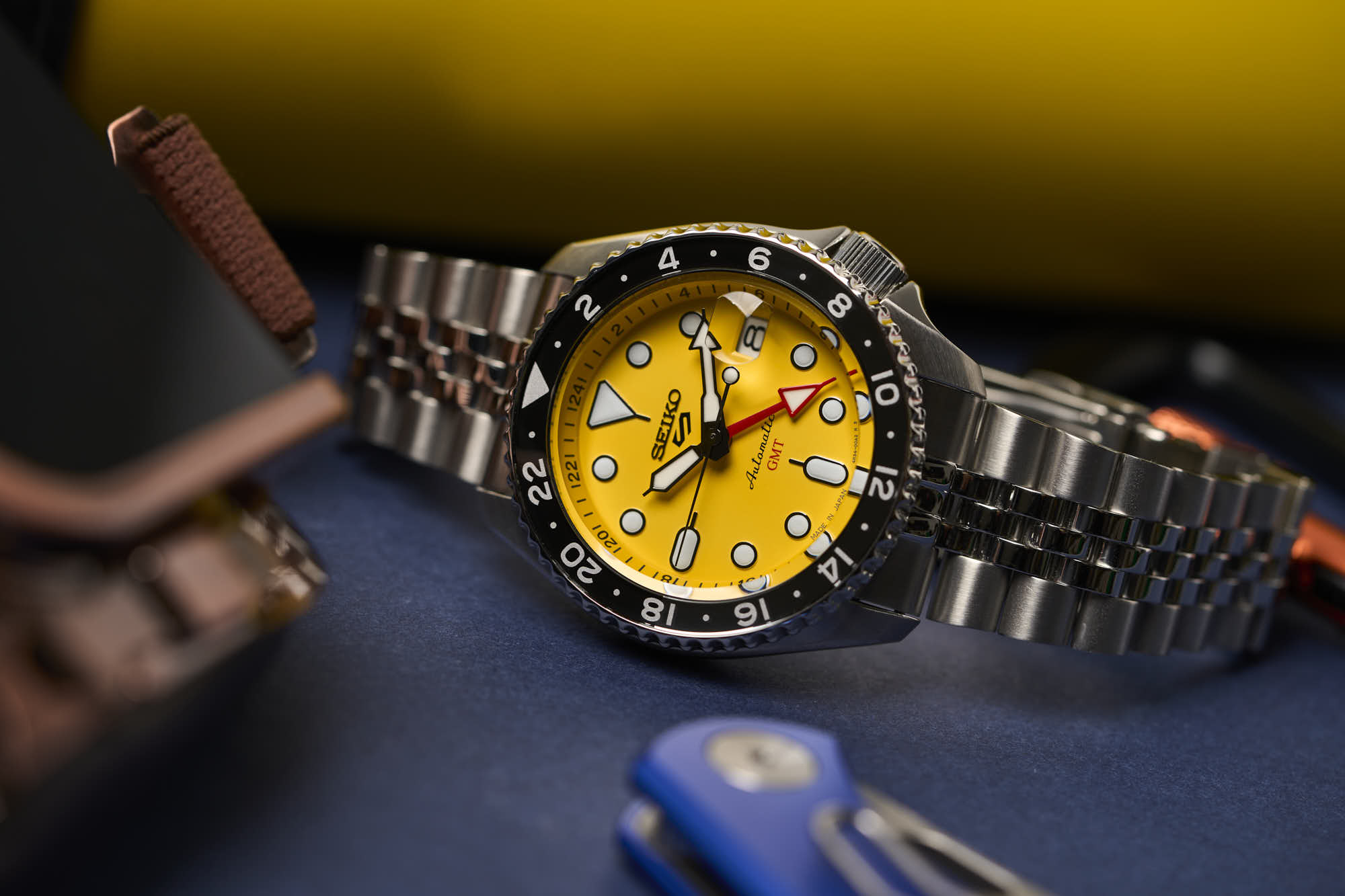 Superocean Automatic 42 Stainless steel - Yellow A17375211I1S1 | Breitling
