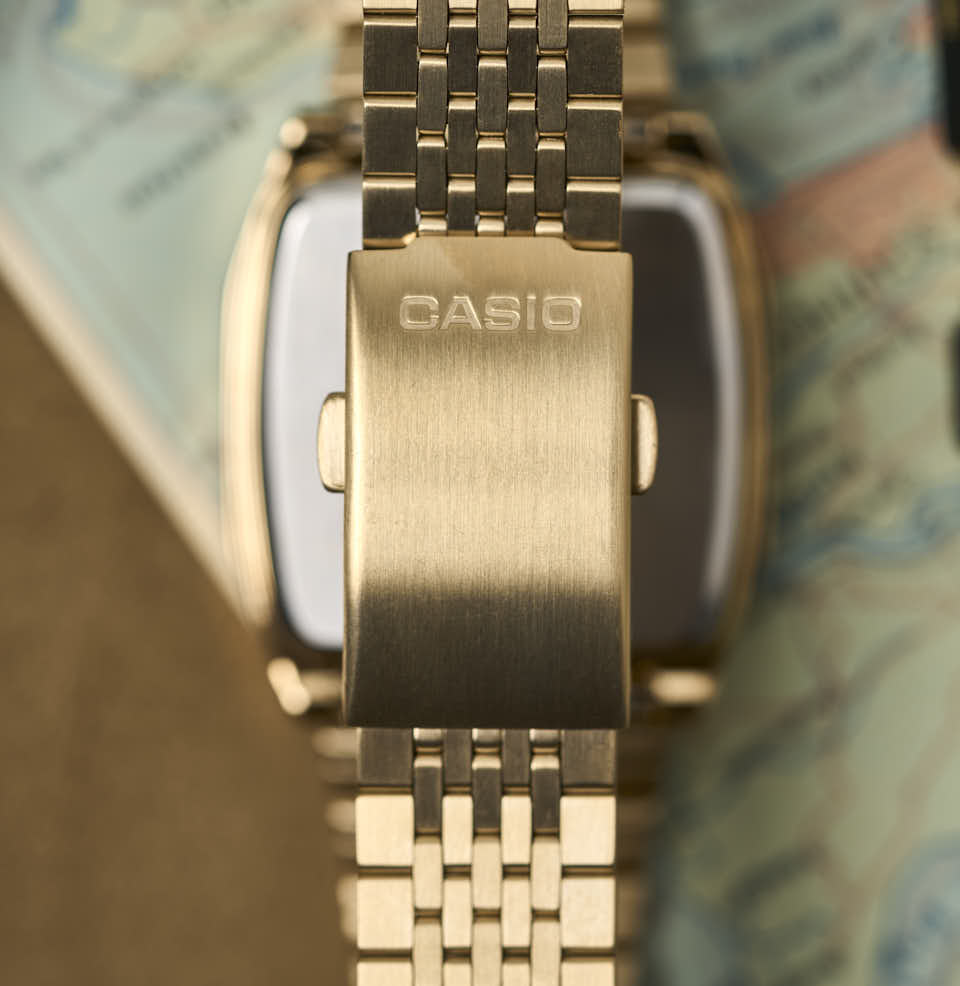 Vintage A1100 Series Stamped clasp