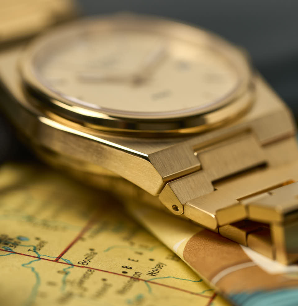 PRX Quartz 40mm Sharp facets and different finishes