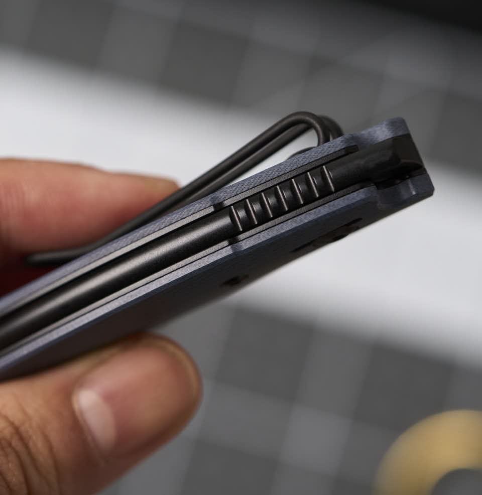 Ace Farley JIMPING ON THE BLADE SPINE