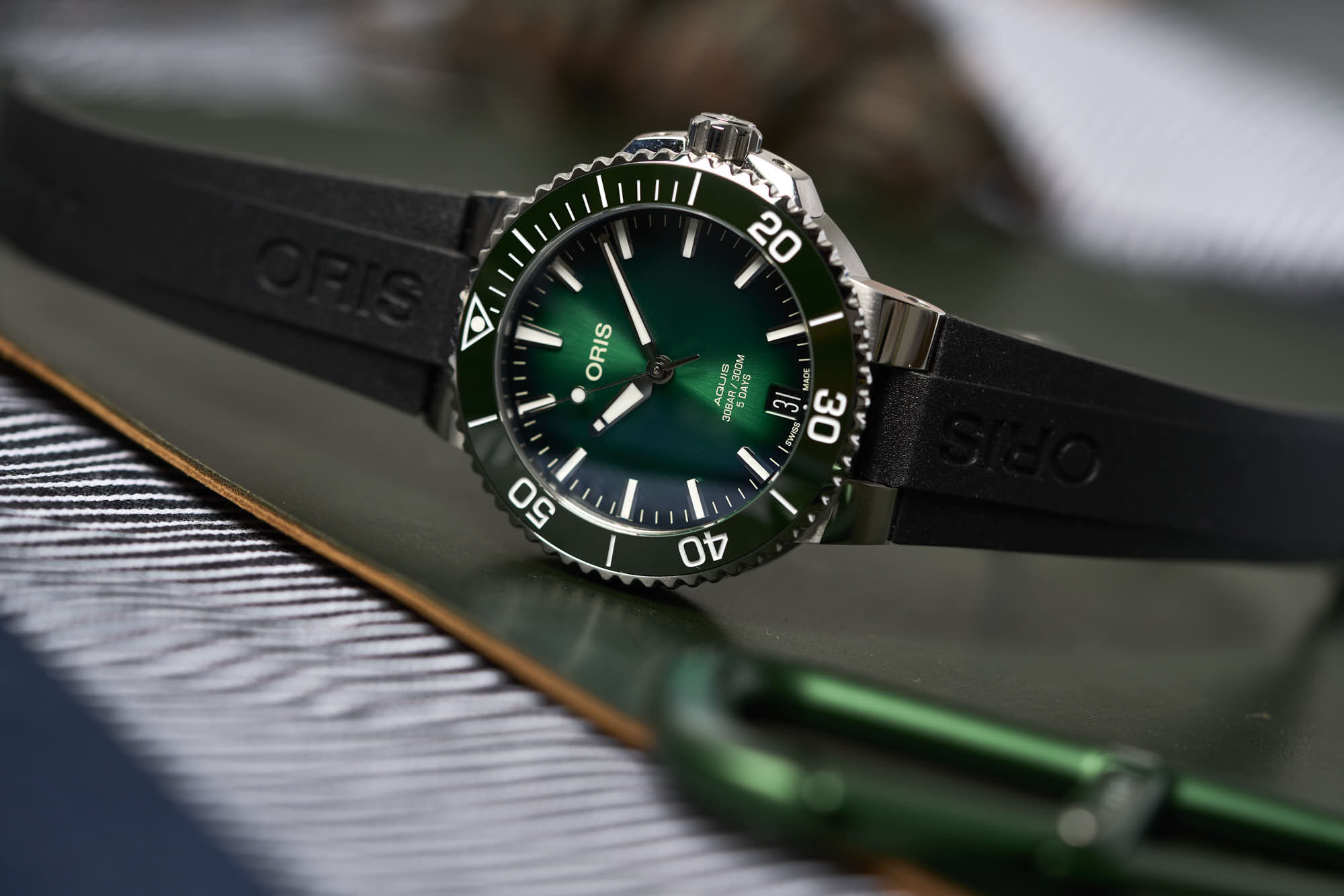 Divers Sixty-Five 12H Calibre 400 - Divers - Watches - 01 400 7772 4054-07  8 20 18 - Oris. Swiss Watches in Hölstein since 1904.