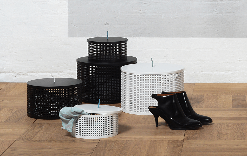 Hat and Storage Box Boîte Black Metal Boxes by OK Design