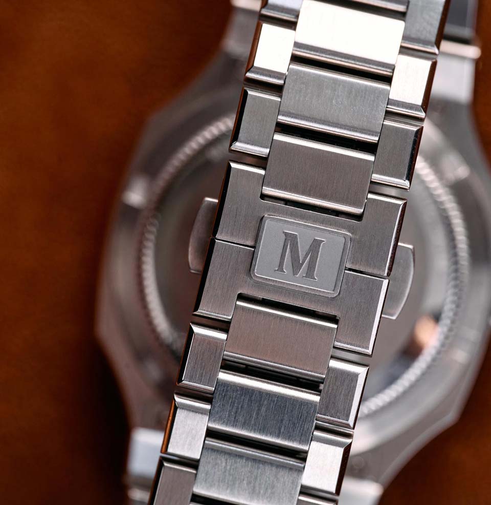 MAEN x Worn & Wound Manhattan Limited Edition Fully articulating links