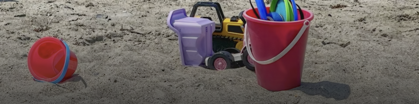 Children that play learn twice! Our toy & games category comprises fun products crafted for your kids’ edutainment. And there’s even great stuff for adults like you - who says you can’t have fun too?