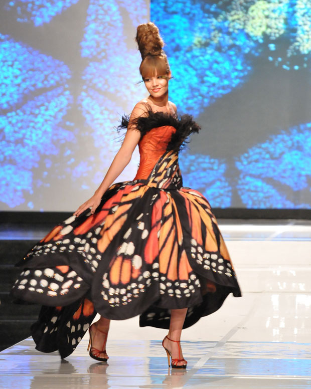 Платье с бабочками женское