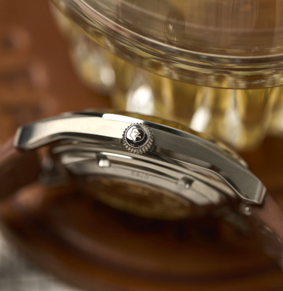 Super Antarctic Sealed From the Elements