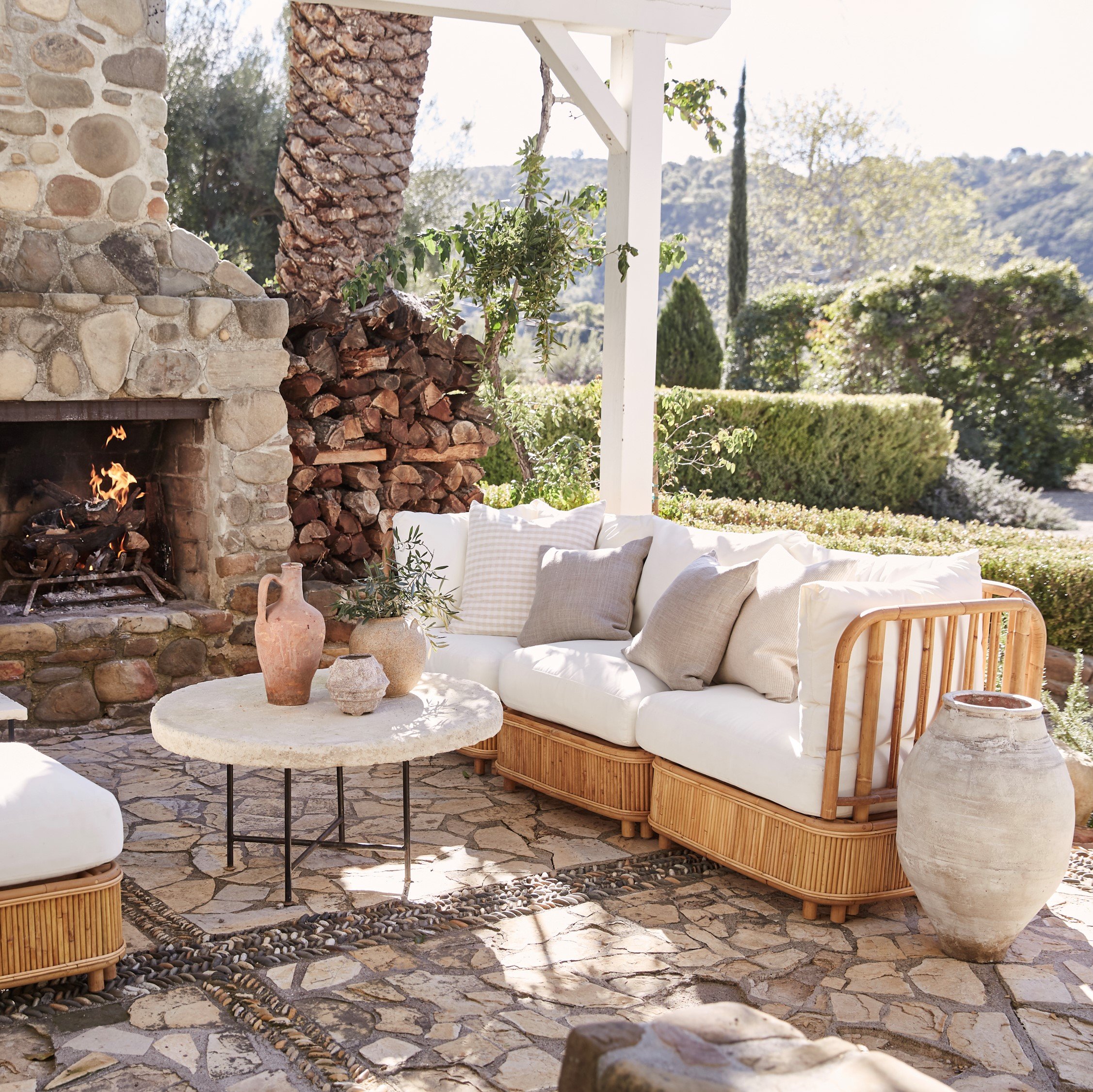 Natura Collection in Pearl outside - Number 3