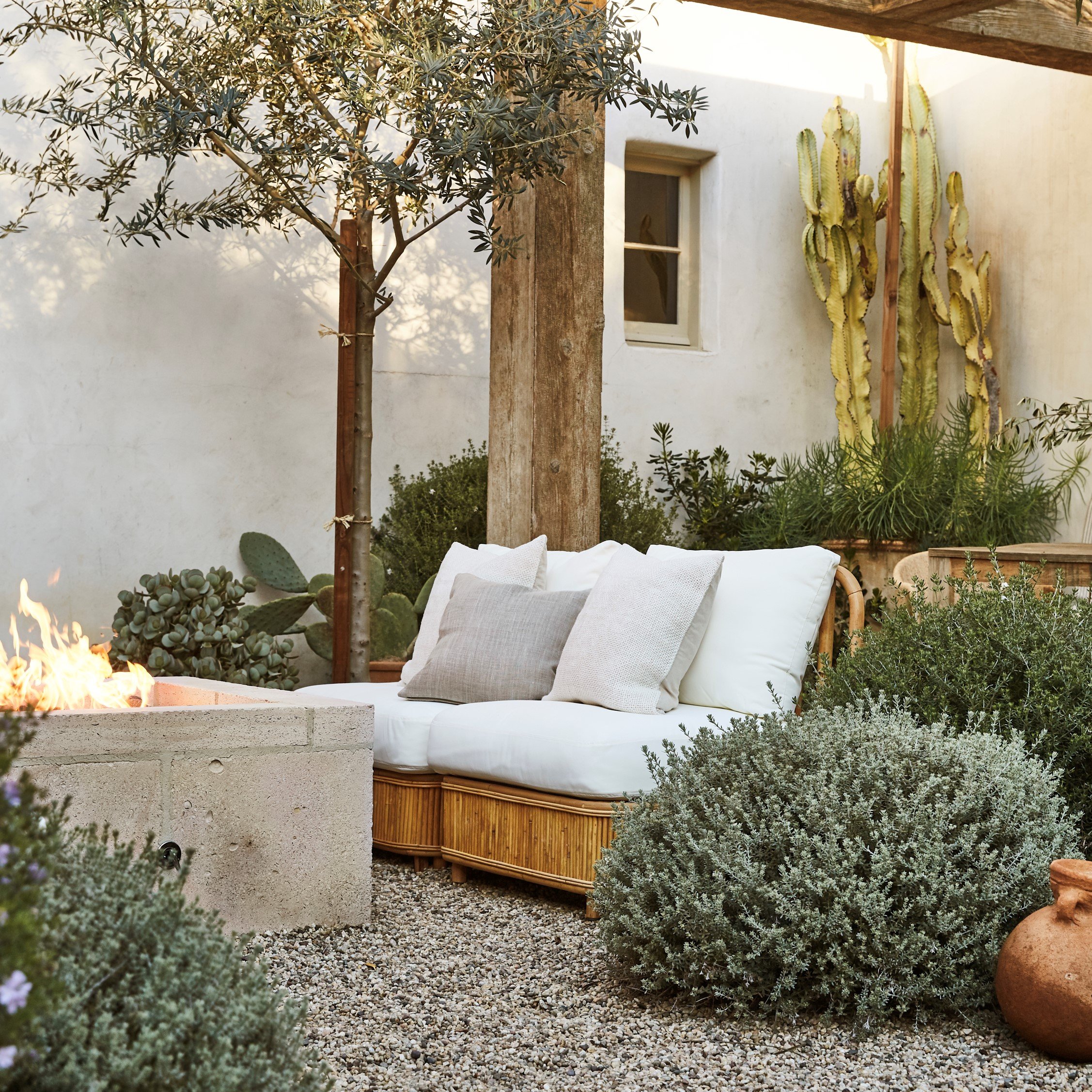 Natura Loveseat in Pearl outside with fire - Number 8