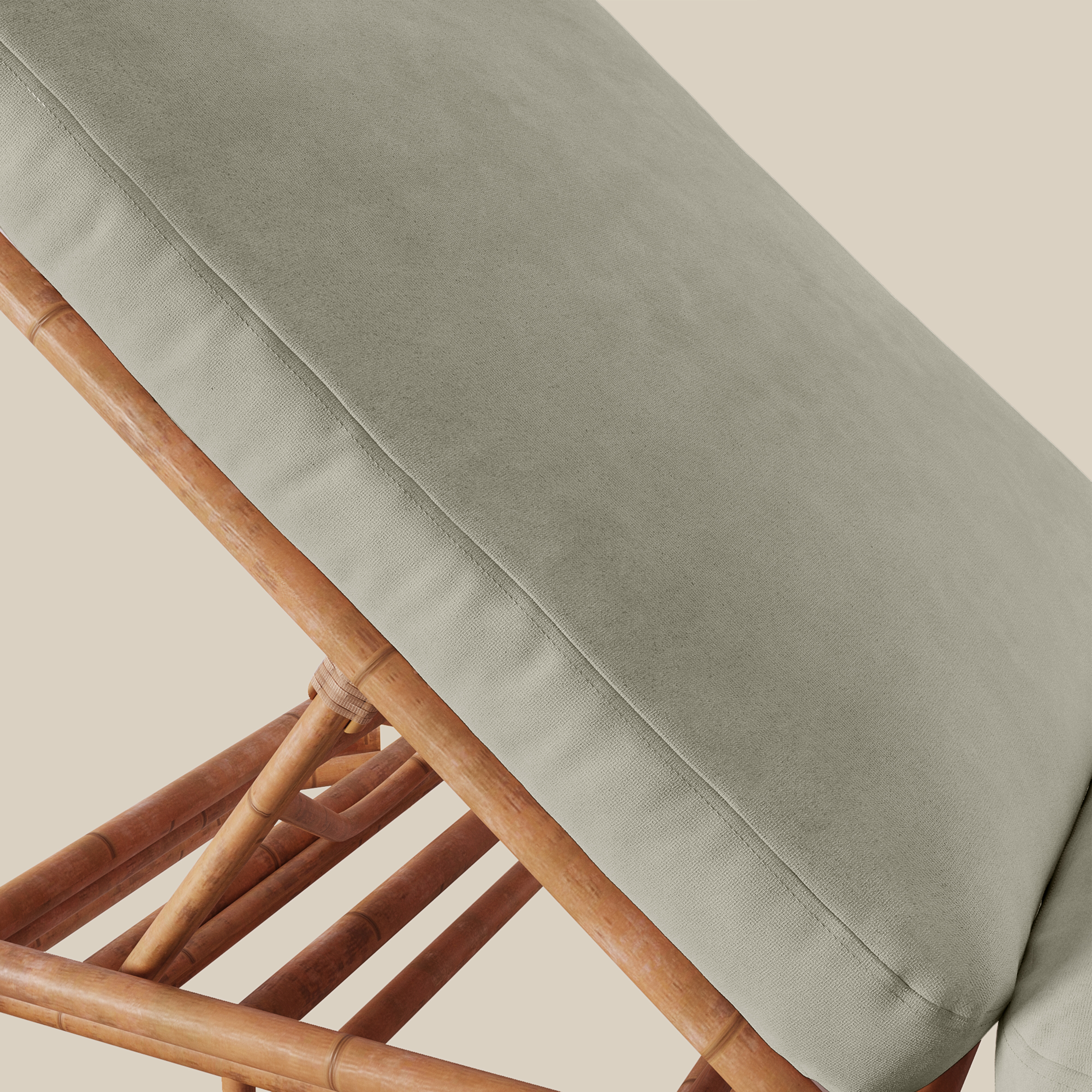 Natura Sun Lounger in Shiitake