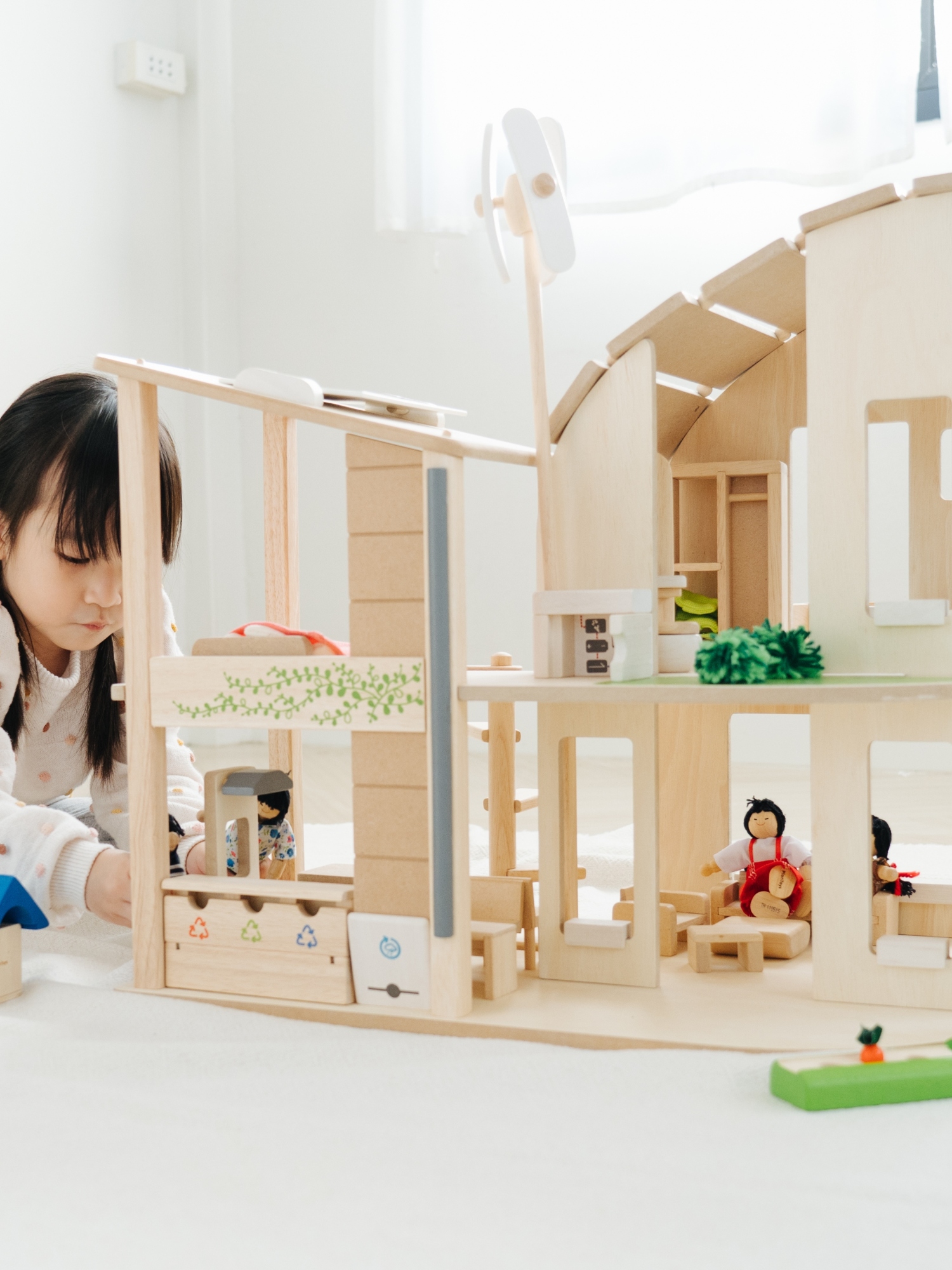 plantoys wooden doll house