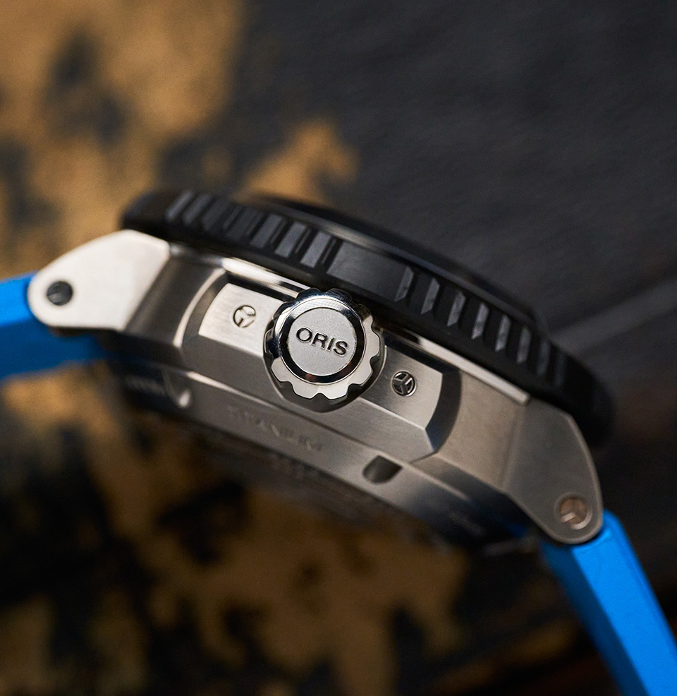 Aquis Pro 4000 Meter Hermetically Sealed and Secure