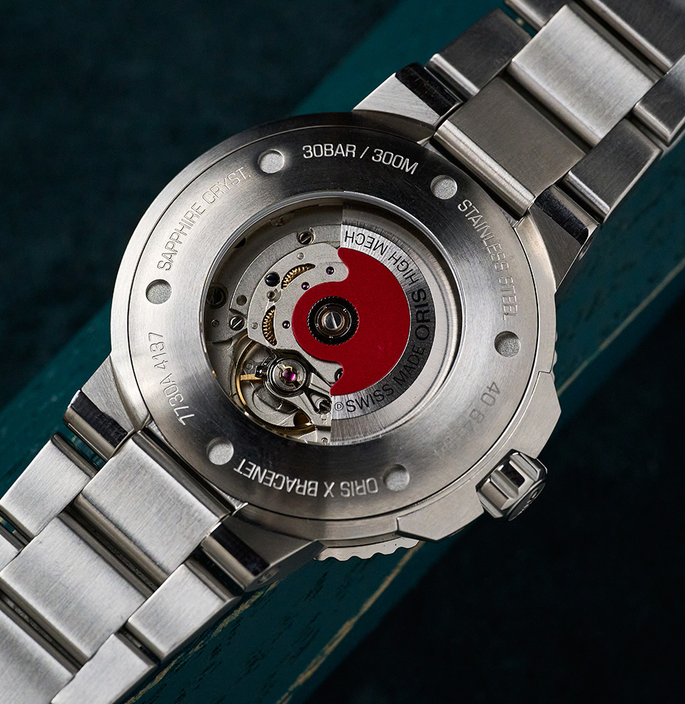 Aquis x Bracenet Reliable Automatic Movement