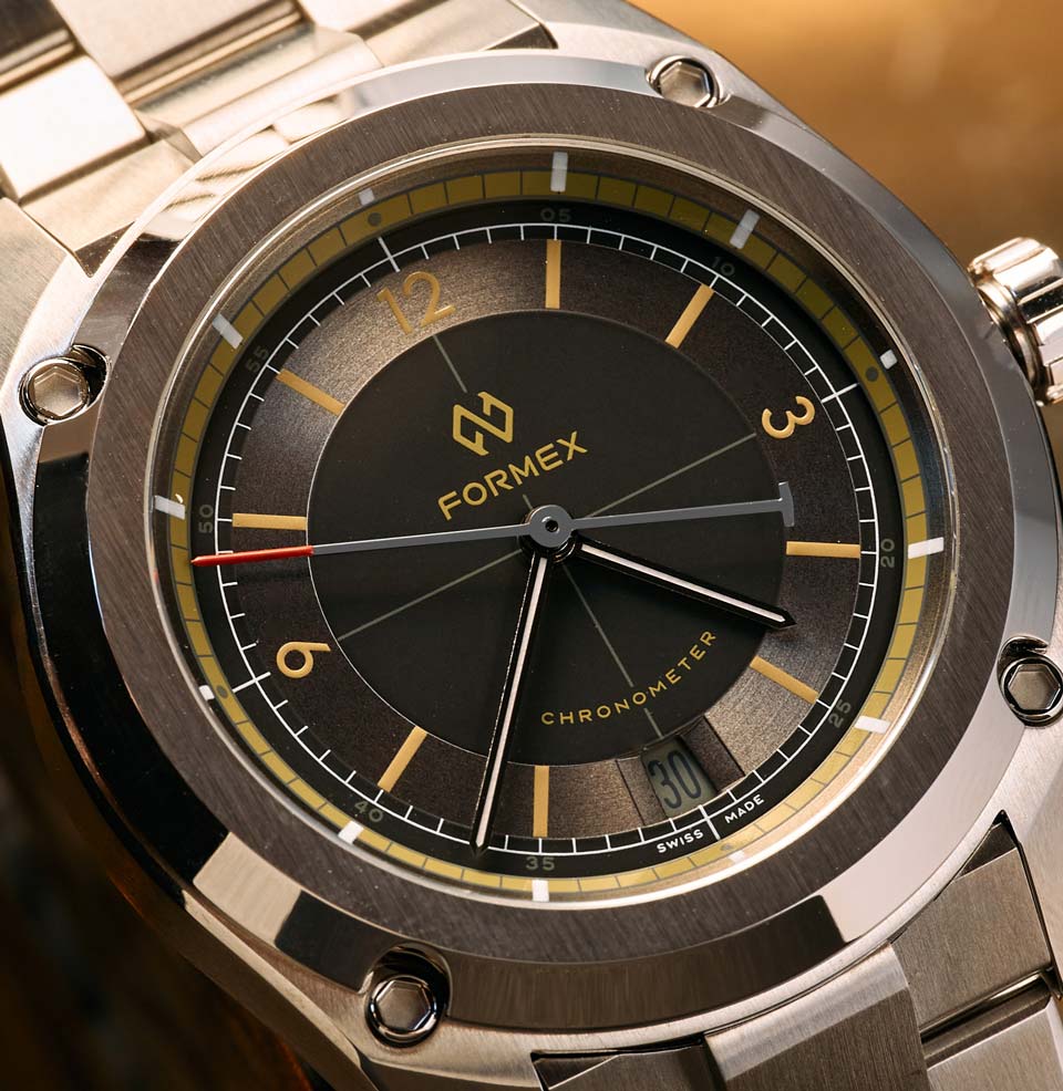 Formex x Worn & Wound Essence Sector 39 Chronometer Gray dial