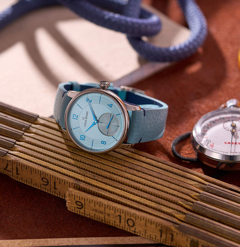 Excellence Petite Second Textured dial