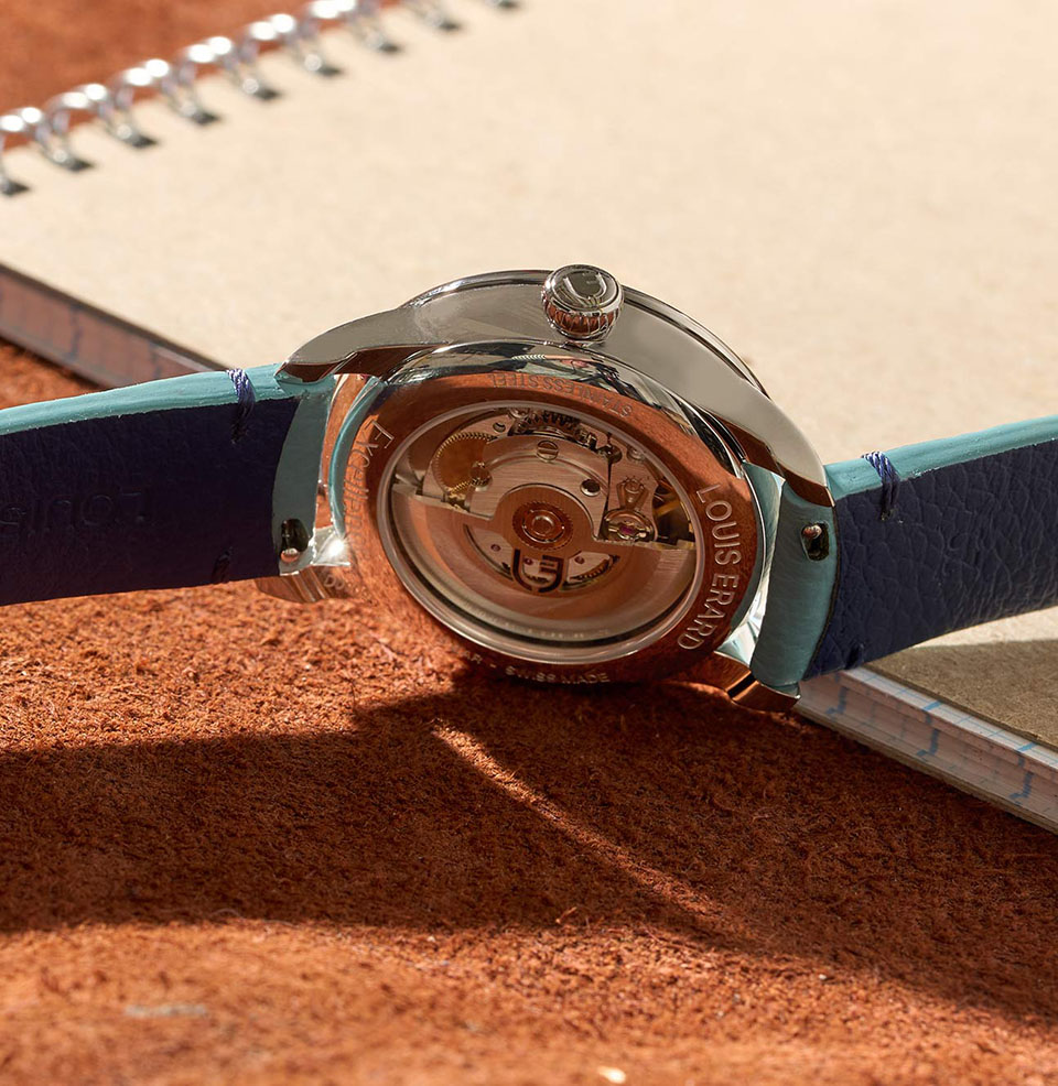 Excellence Petite Second Beautifully finished case