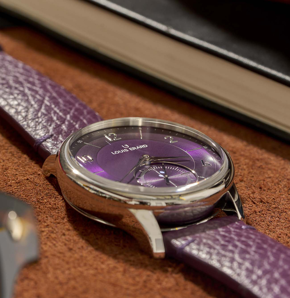 Excellence Petite Second Beautifully finished case