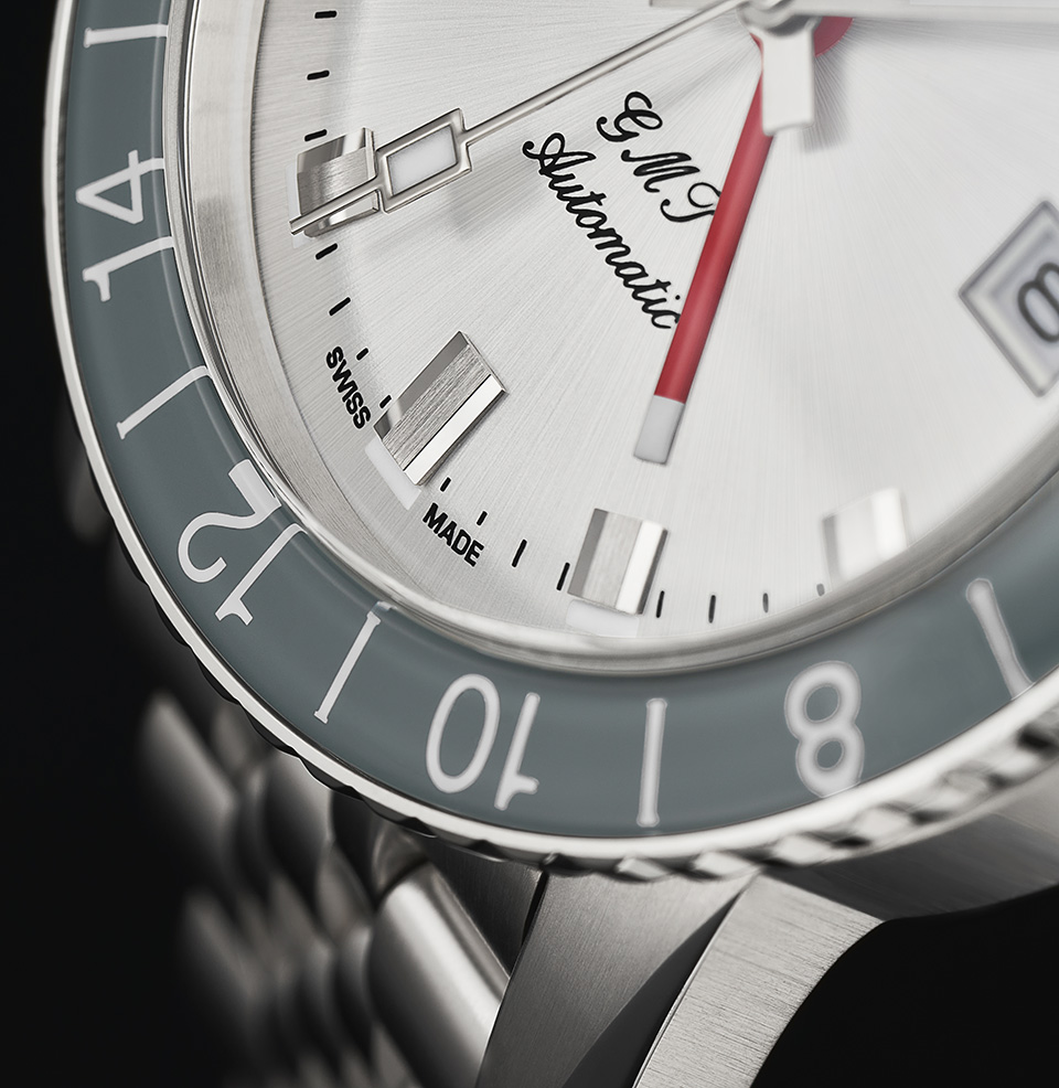 Super Sea Wolf GMT (2024) Grey and black 24 hour bezel.