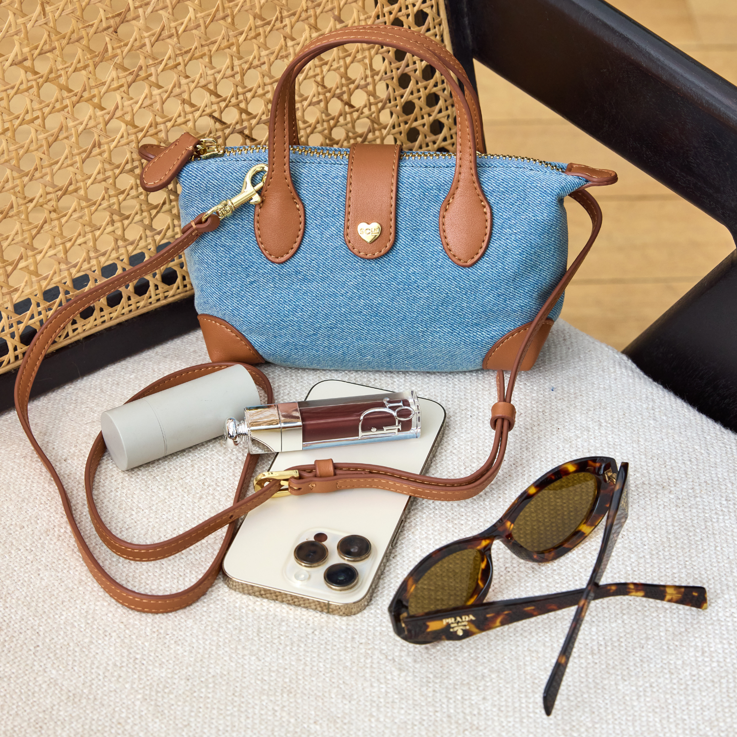 Pouchette Crossbody Bag 01