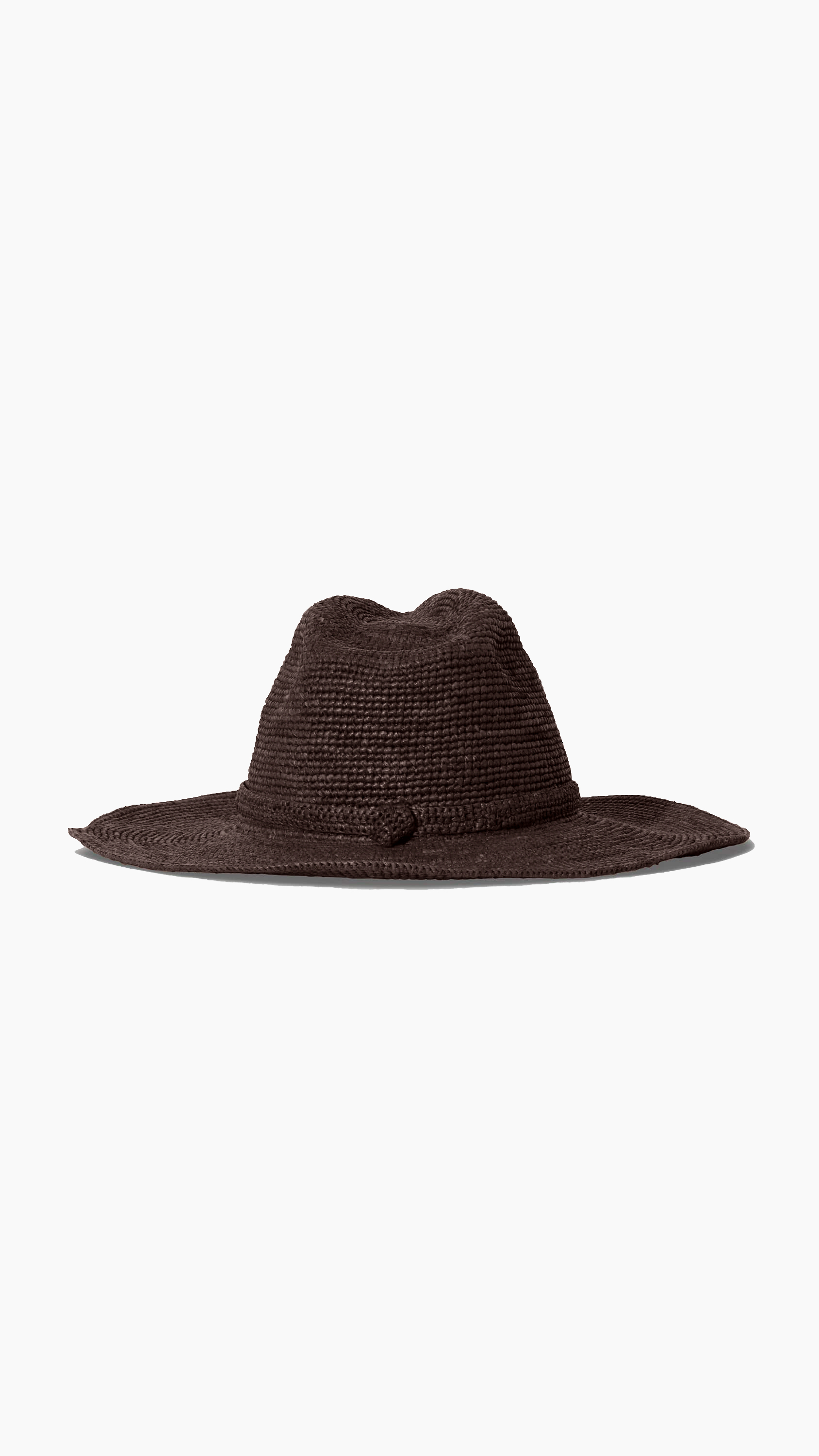 Sacha Hat, Janessa Leoné