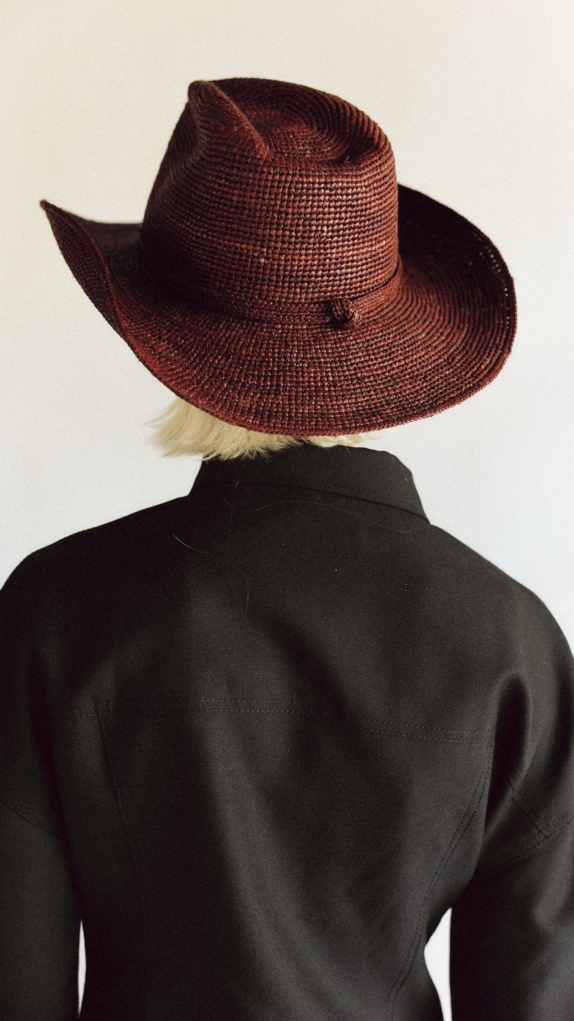 Sacha Hat  Janessa Leoné