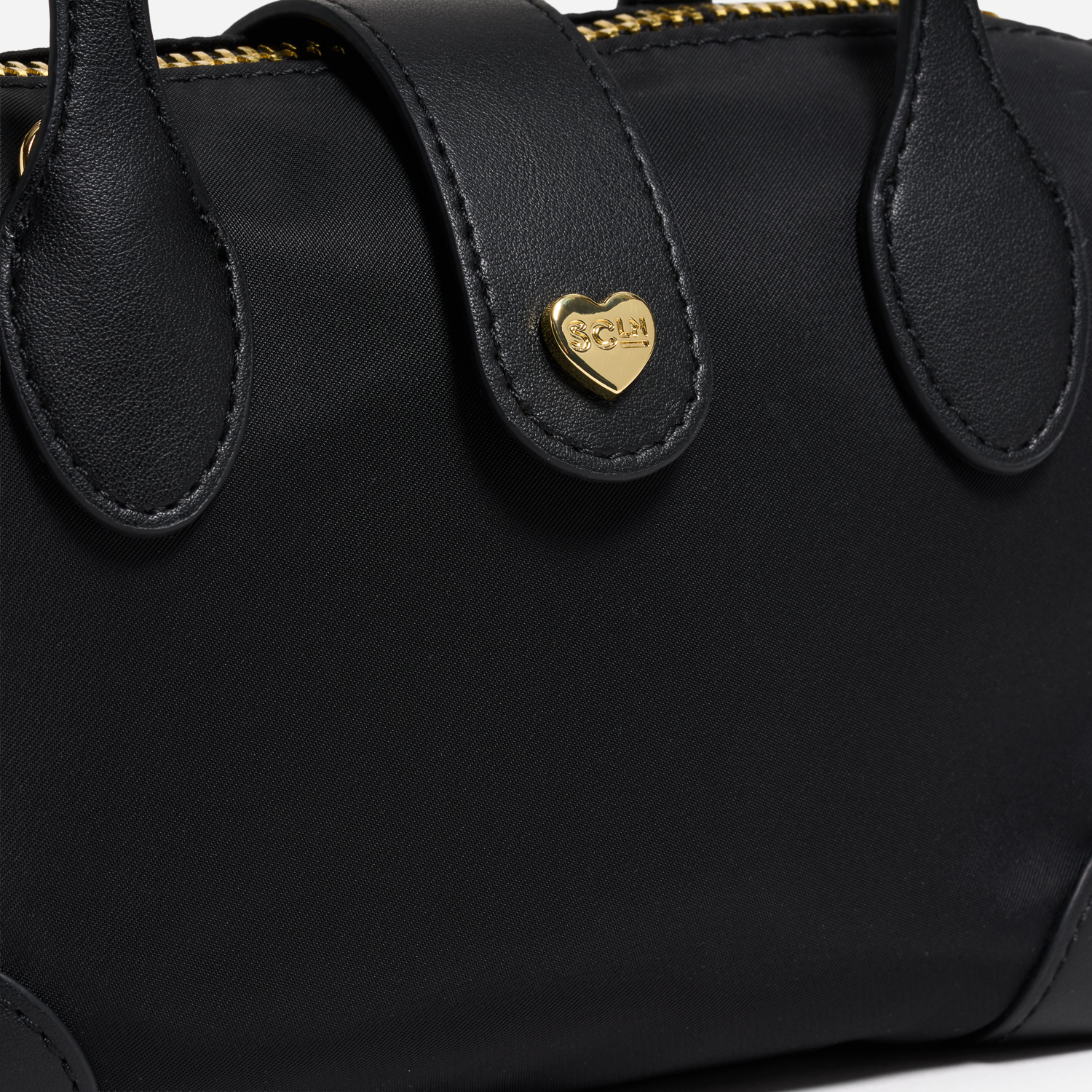 Pouchette Crossbody Bag 02