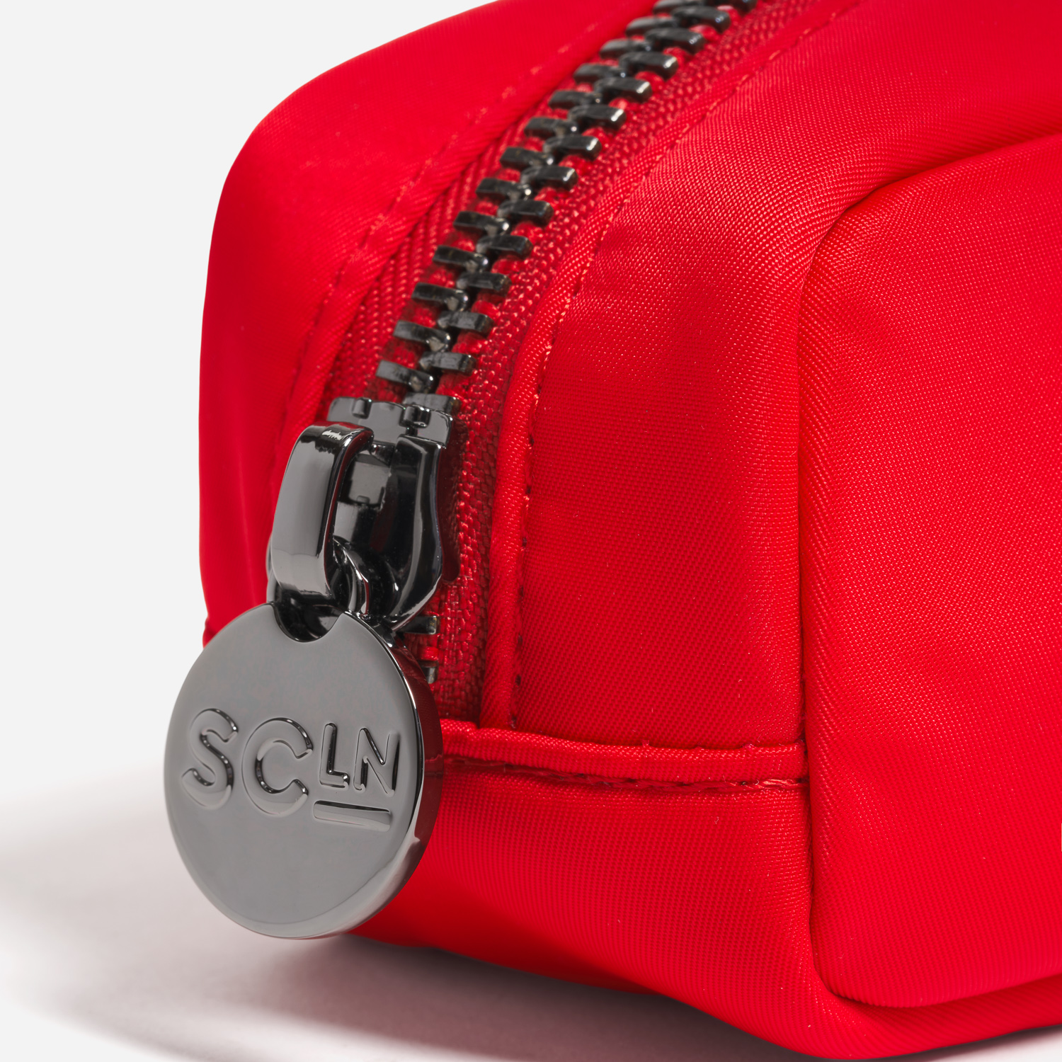 Slim Pouch