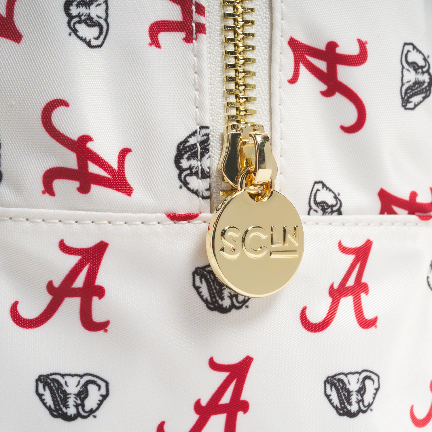 College Large Pouch