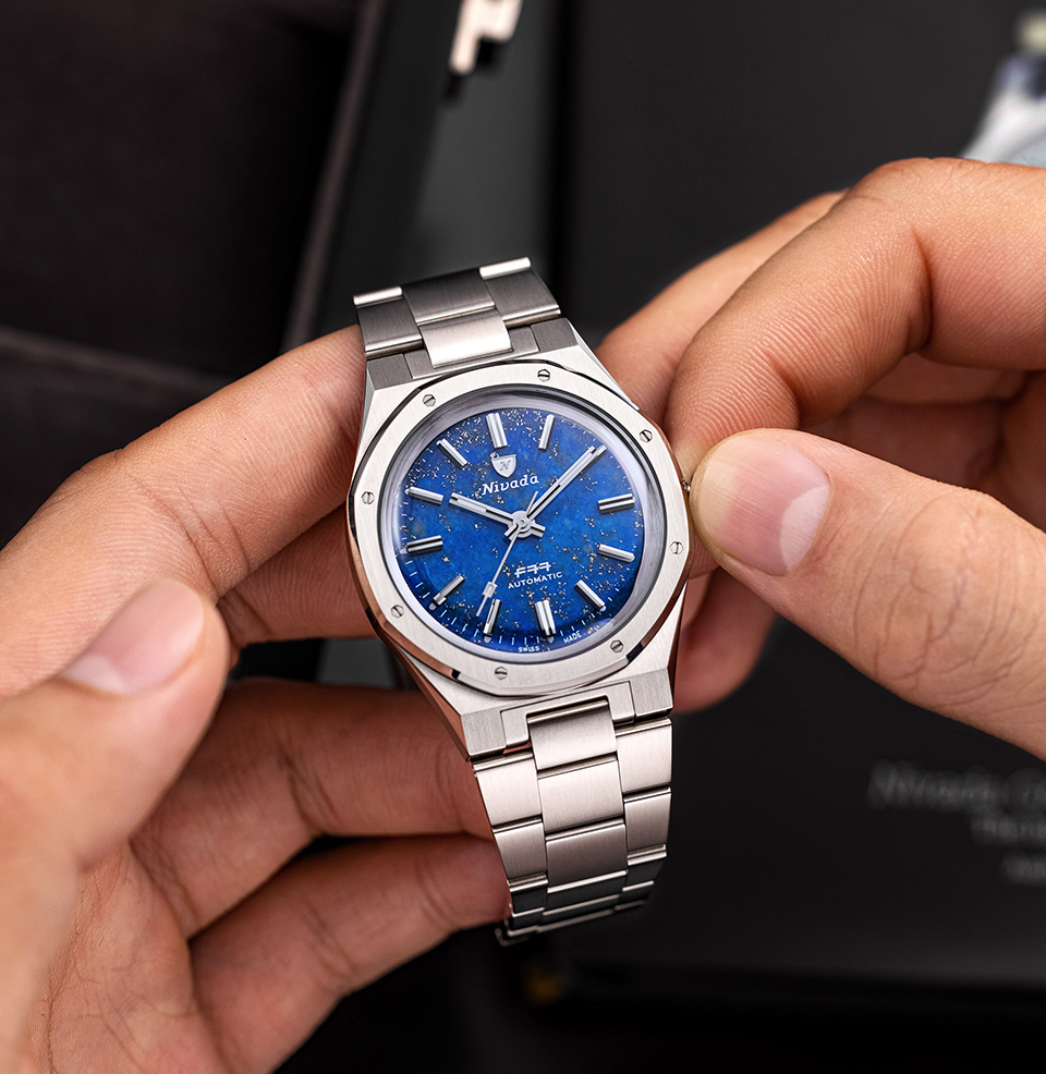 F77 Stone Dial Collection Strong Silhouette