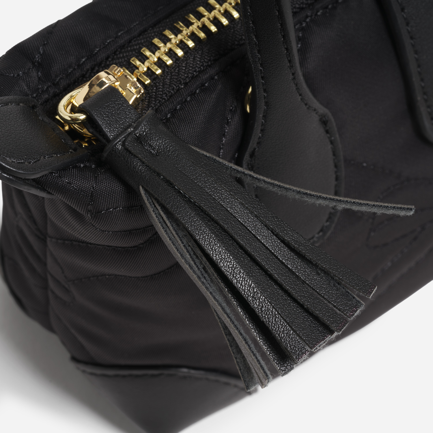 Pouchette Crossbody Bag 01