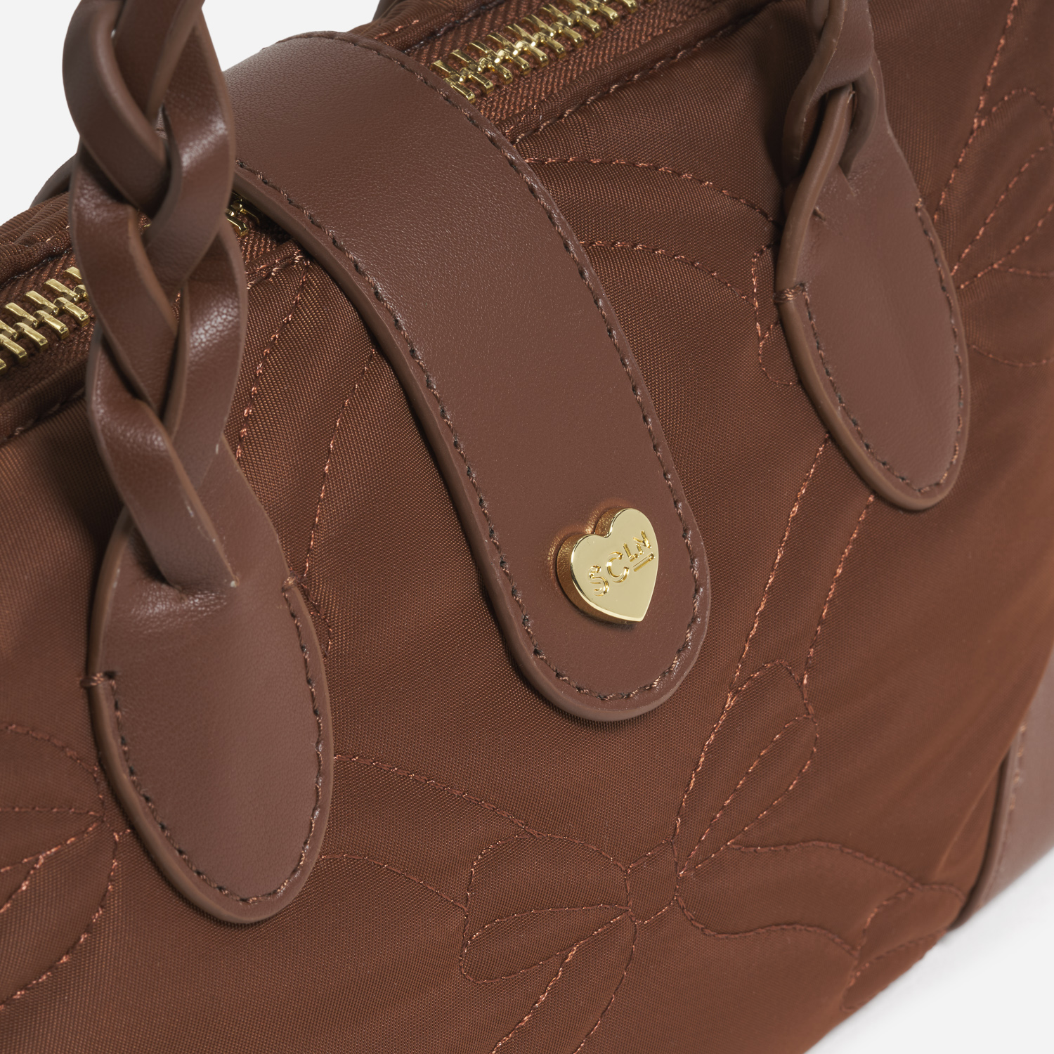 Pouchette Crossbody Bag 02