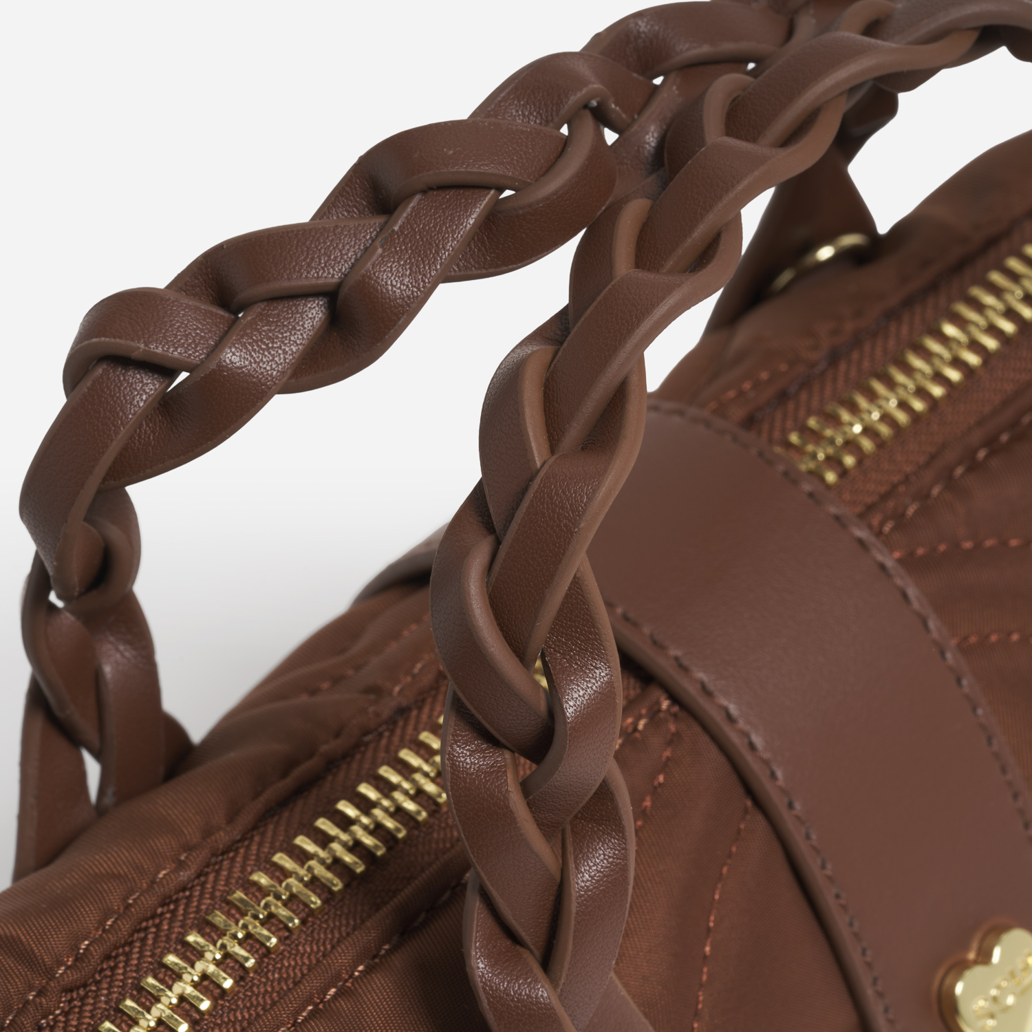 Pouchette Crossbody Bag 02