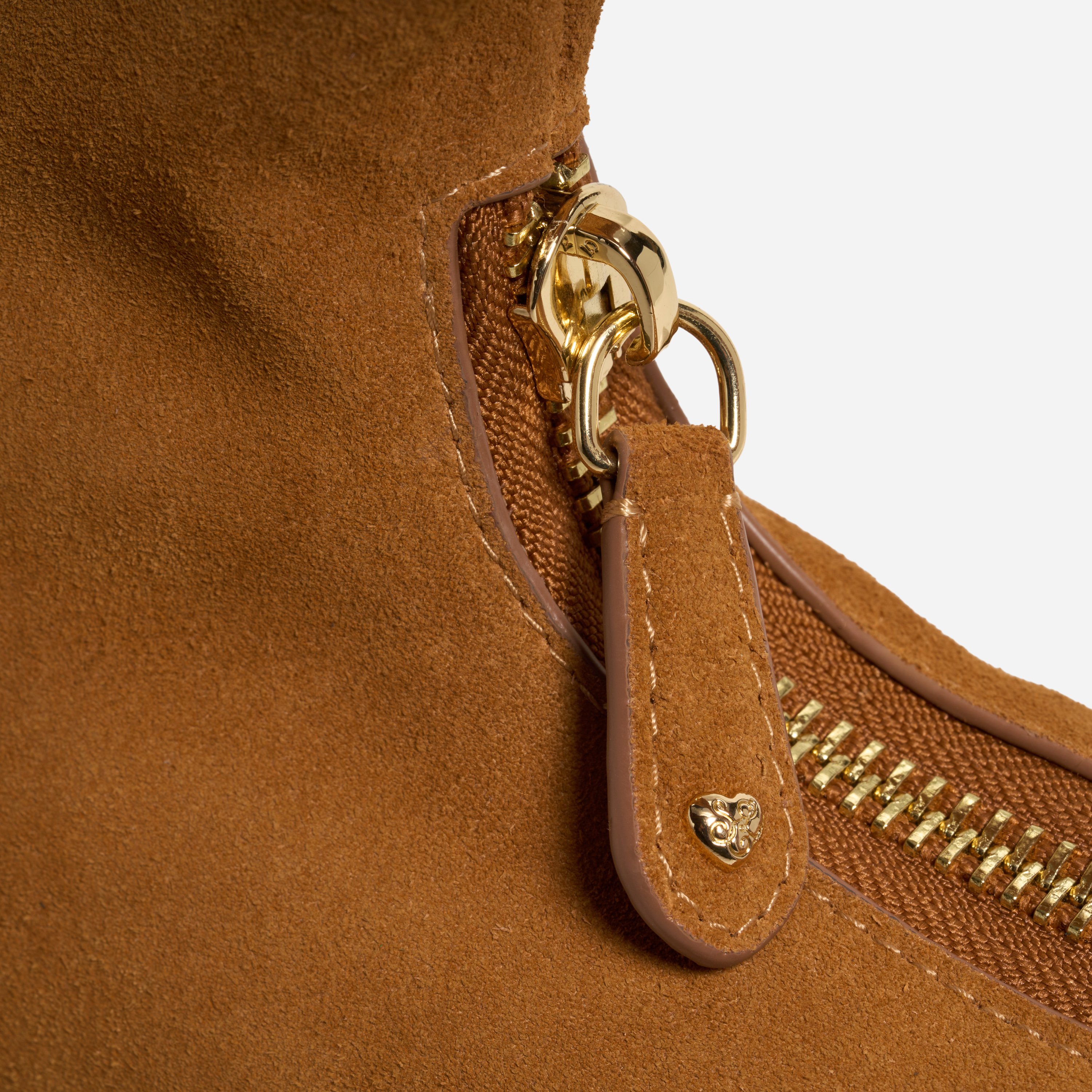 Fairport Shoulder Bag