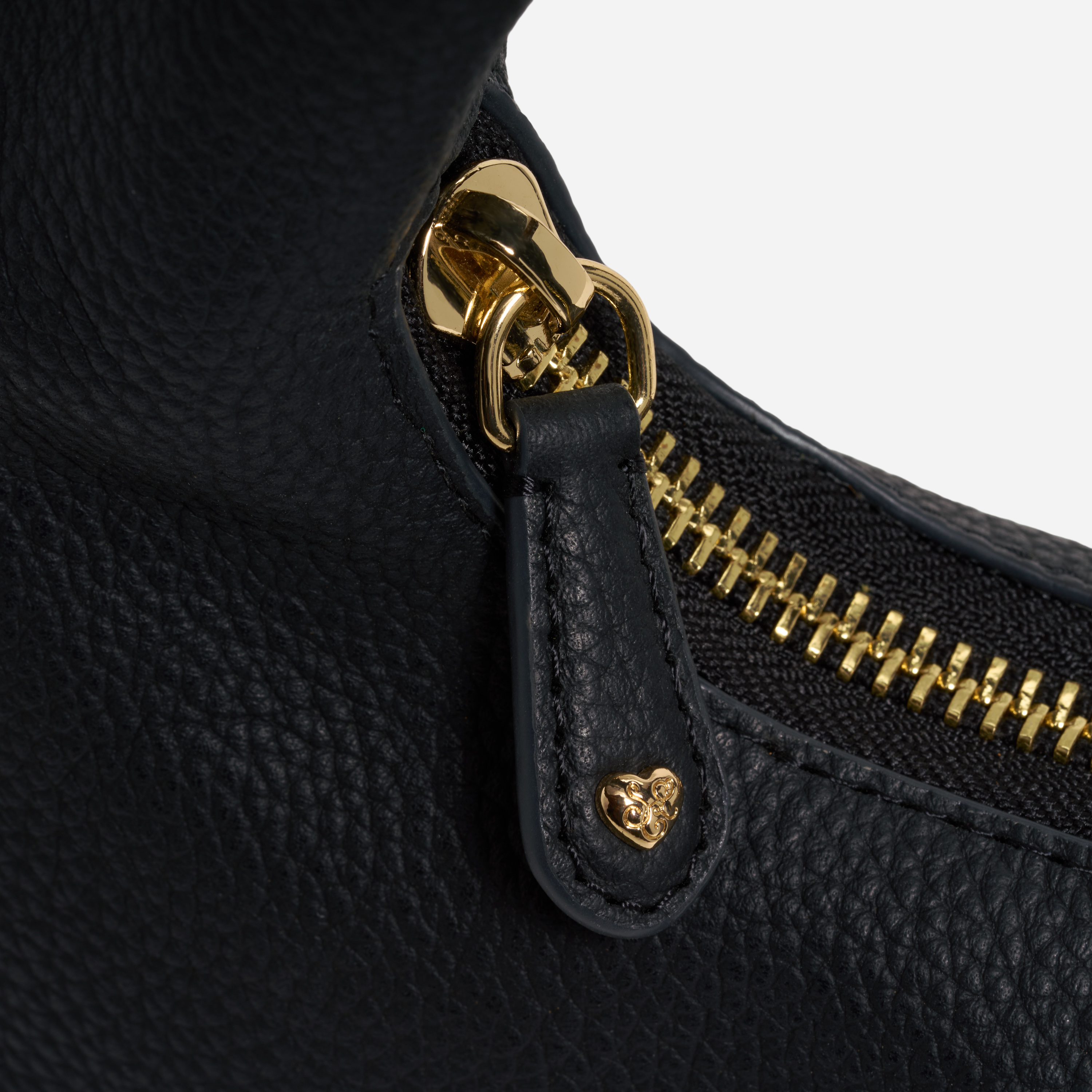 Fairport Shoulder Bag