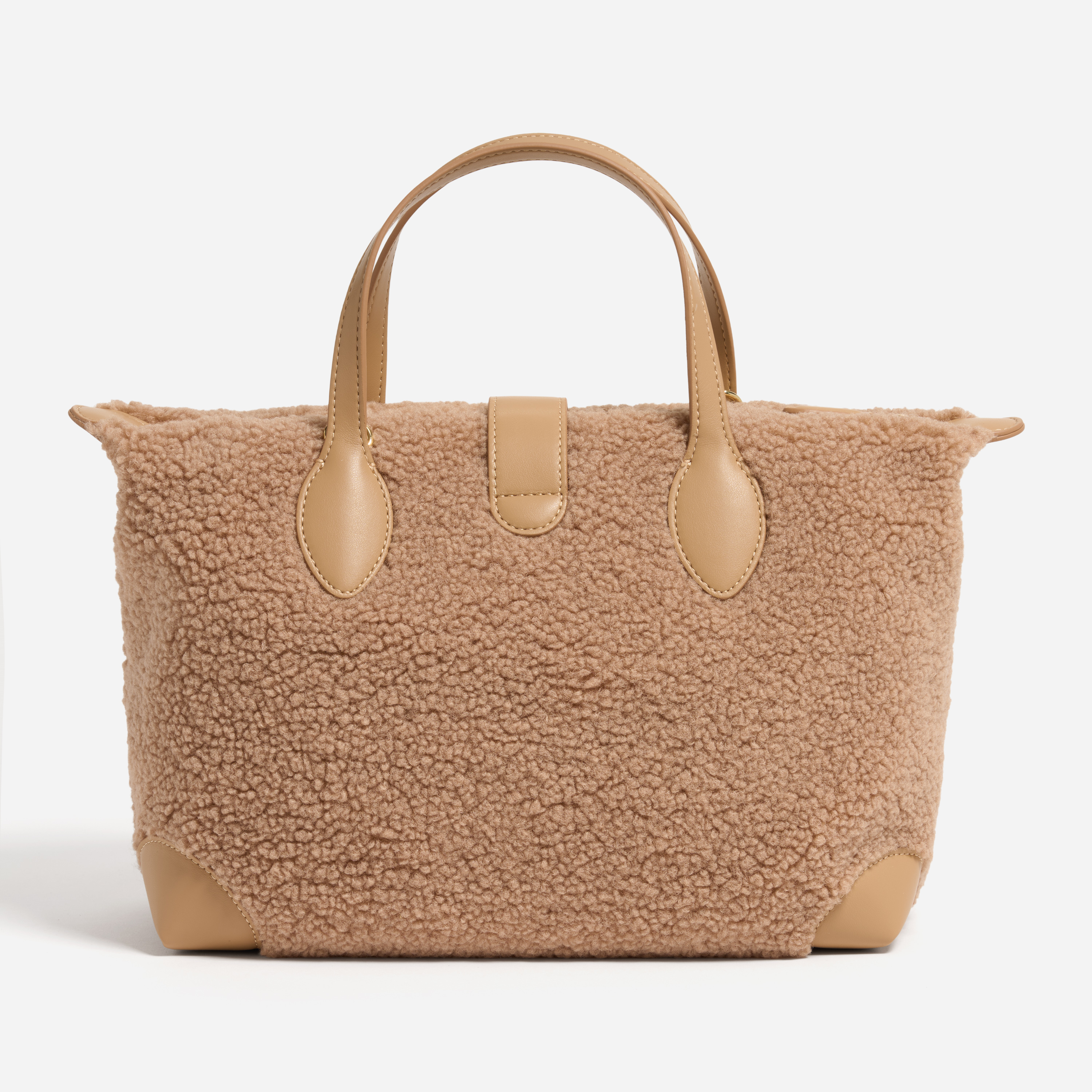 Cozy Pouchette Crossbody Bag 03