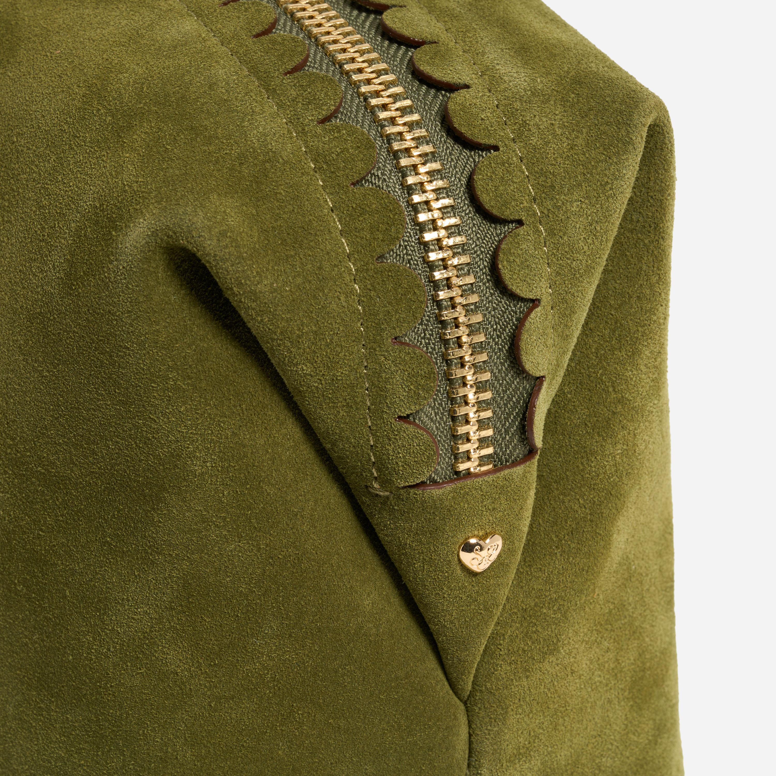 Henrietta Pouch 26