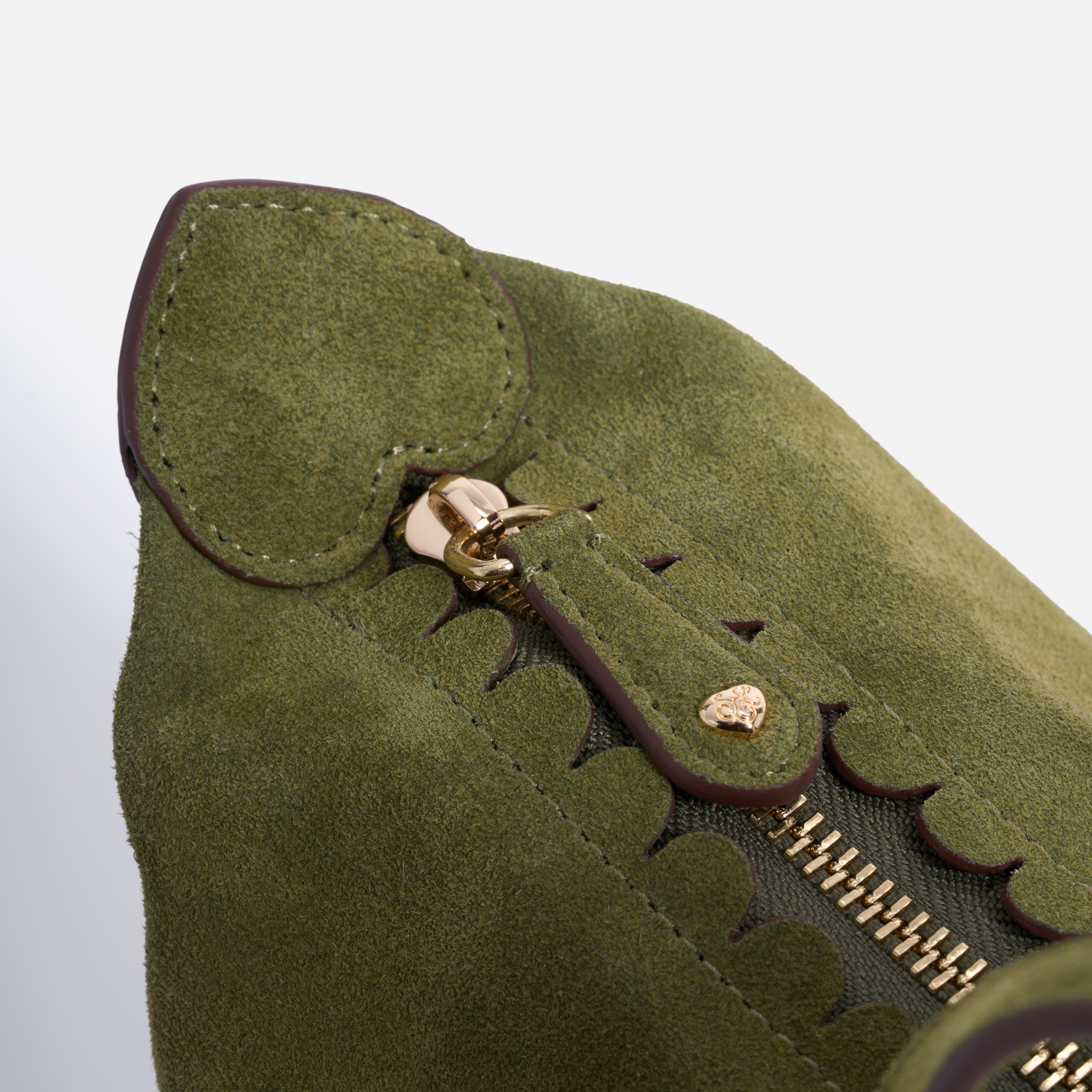 Pittsford Pouchette 29