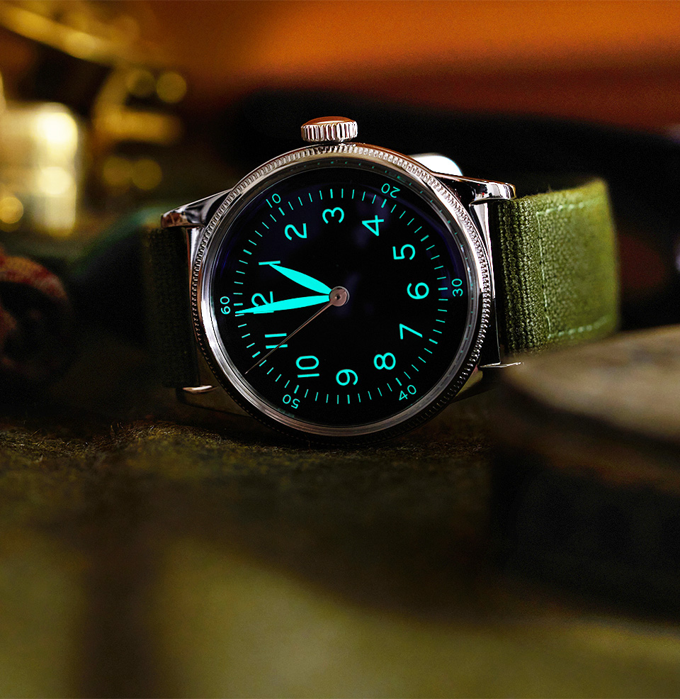A-11 Type 44 Lume on Numerals and Hands