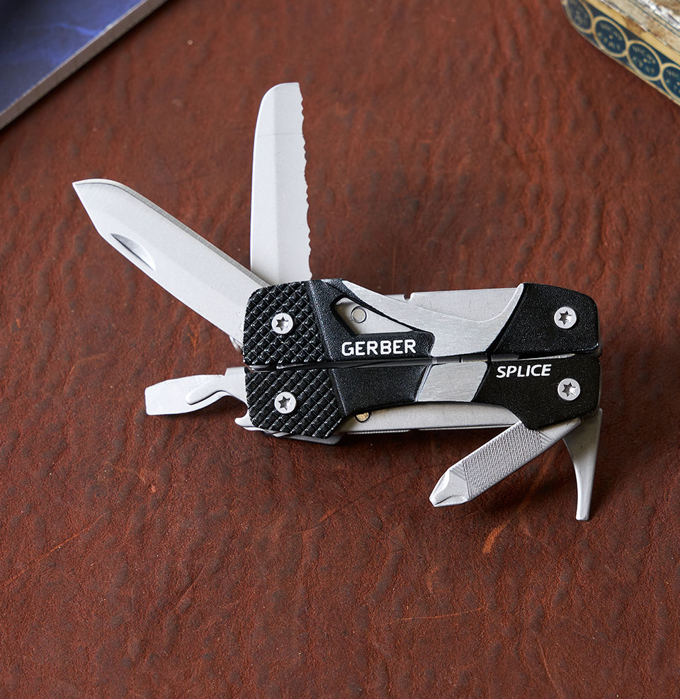 Splice Equipped with 8 components