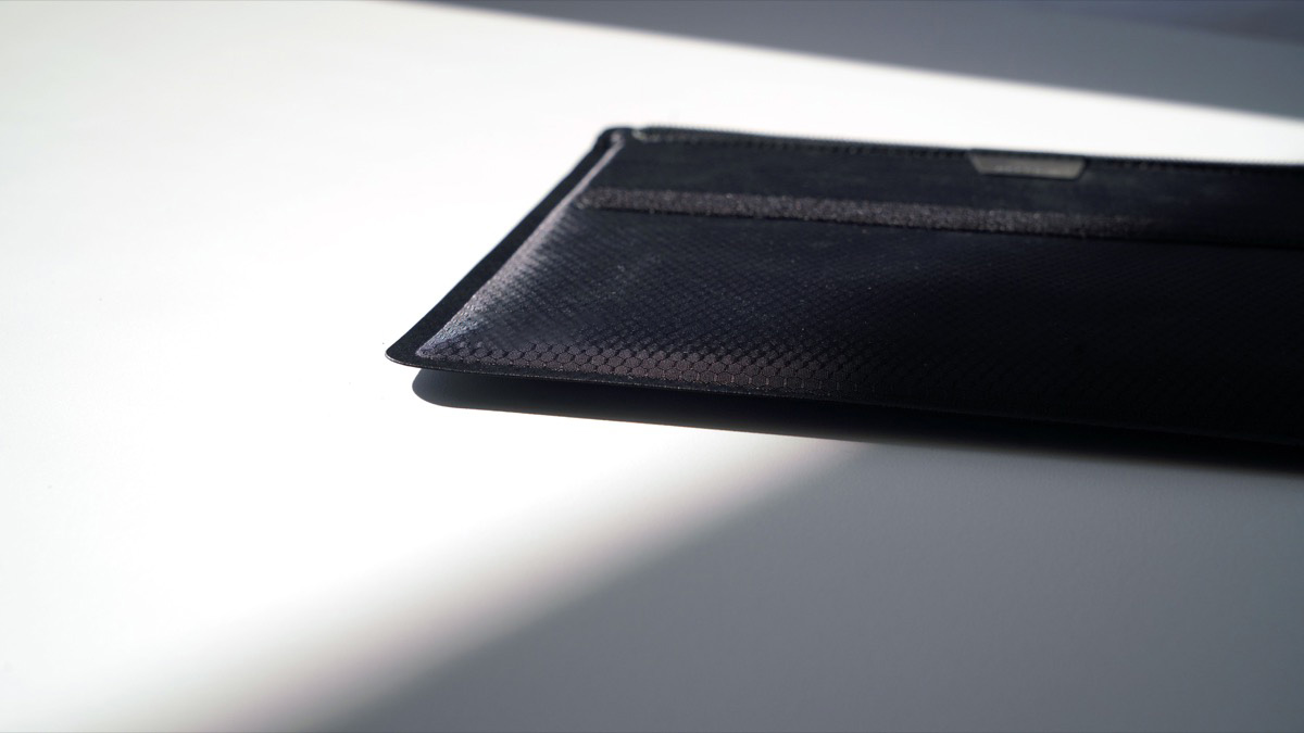 Stitchless Design & 
Thermo-Welded Seams