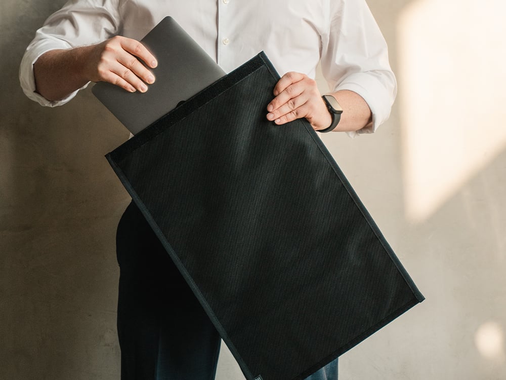 Rugged 1680 D Balistic Canvas Exterior
