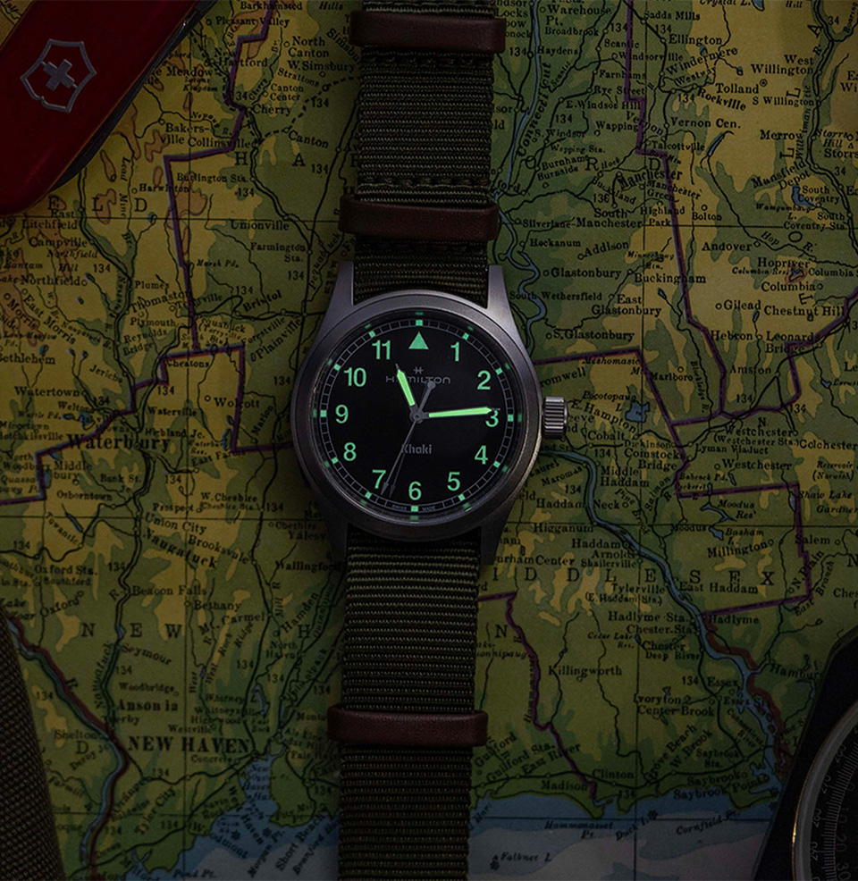 Khaki Field Quartz 38mm Superluminova on the numerals