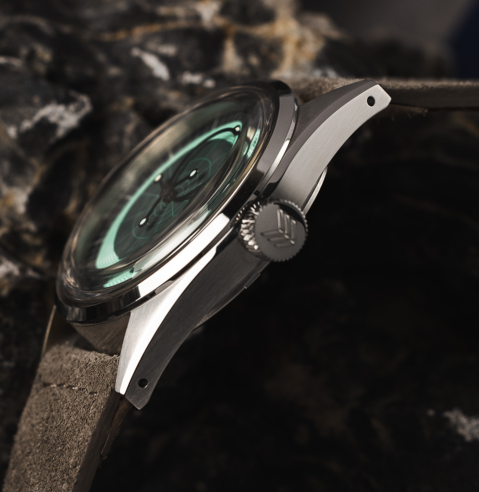 Lorier x Worn & Wound Astra Stargazer Box Acrylic Crystal