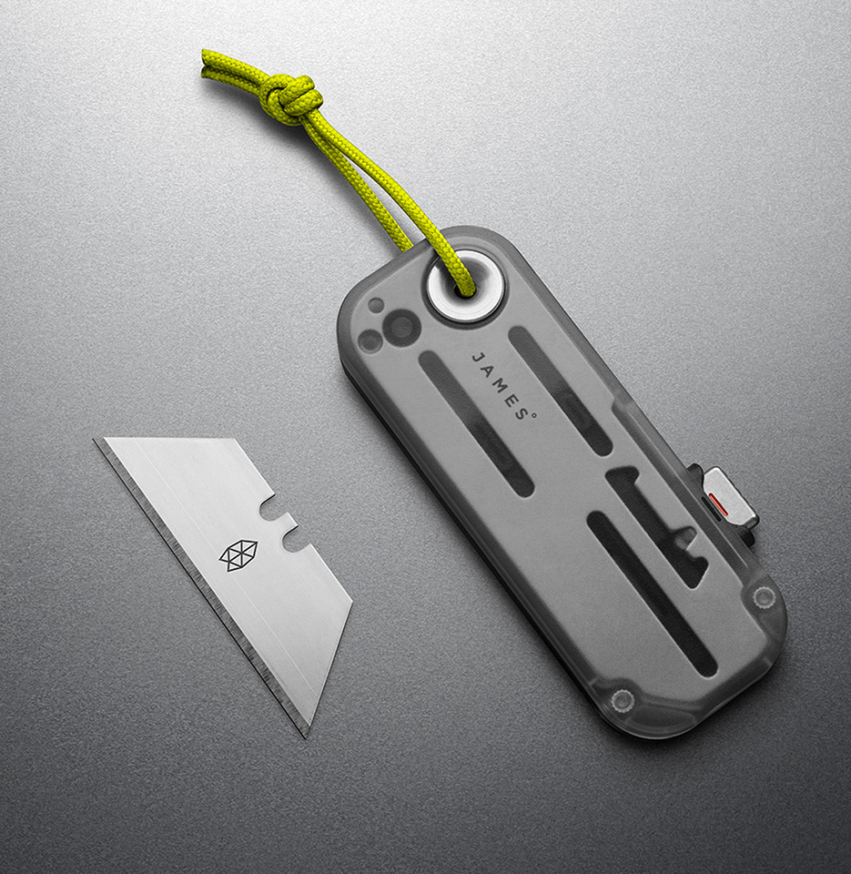 The Palmer Clear Replaceable Blade