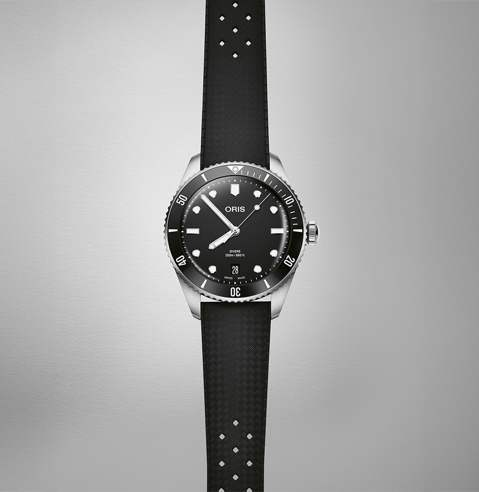 Divers Date Black Tropic-Style Rubber Strap