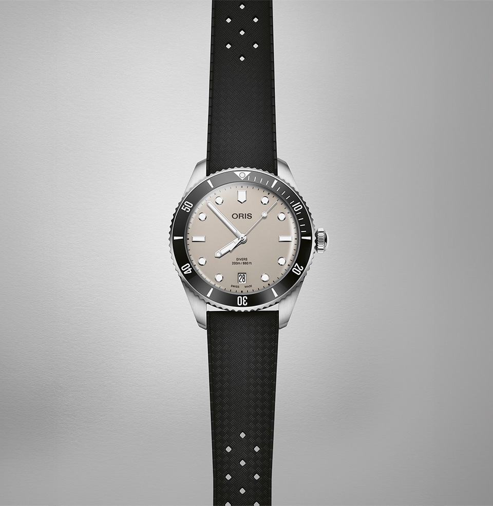 Divers Date Additional Black Tropic-Style Rubber Strap