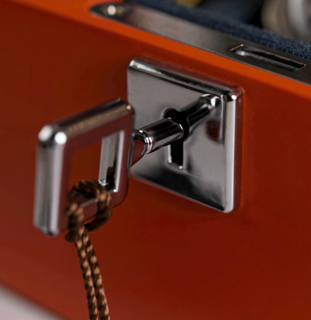 Monte Carlo 5-Slot Collector Box Keys included