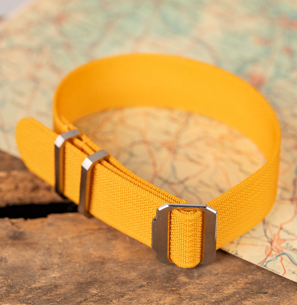 Ribbed Mesa Adjustable Buckle System