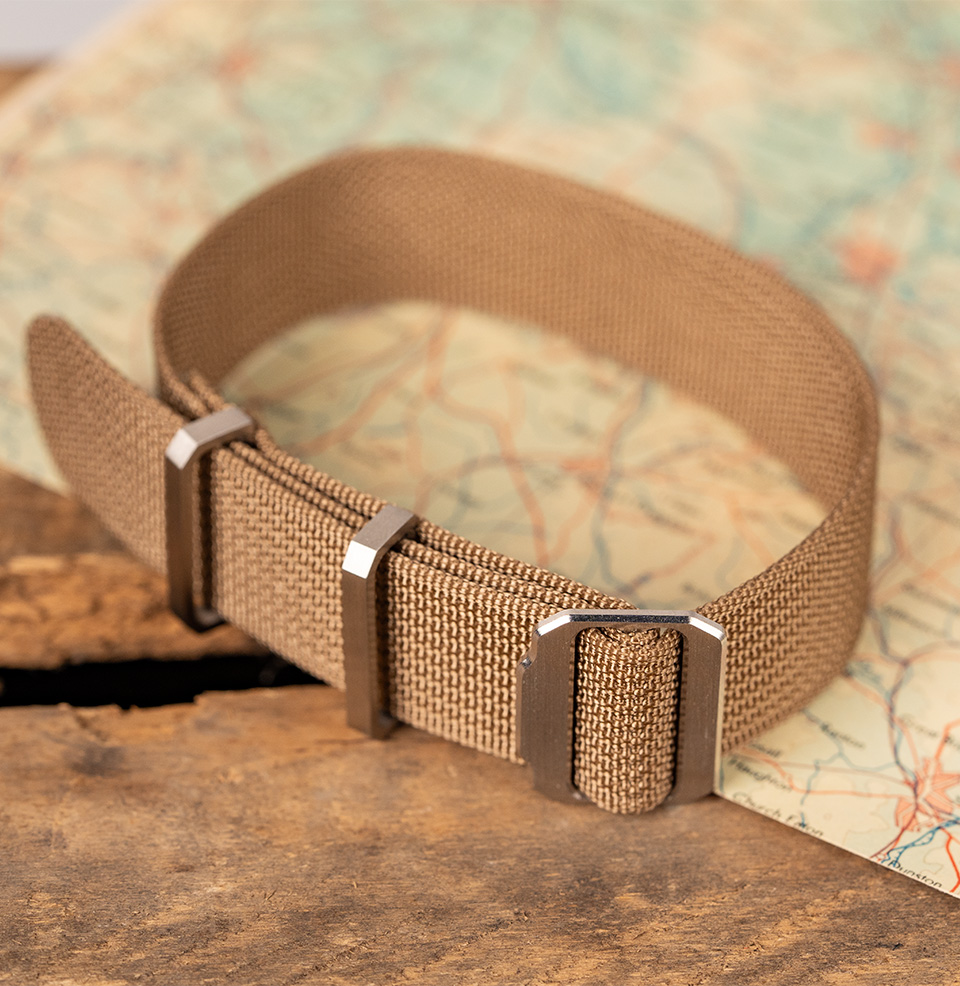 Ribbed Mesa Adjustable Buckle System