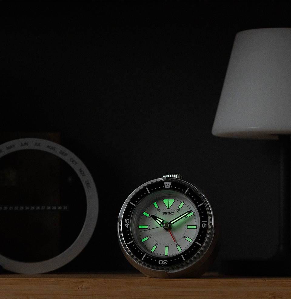 Mai Modern Rotating Bezel Alarm Clock Luminous Paint
