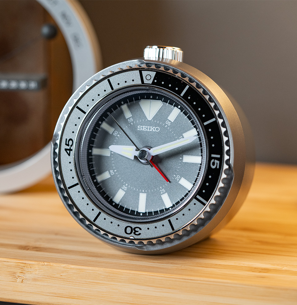 Seiko Mai Modern Rotating Bezel Alarm Clock – Windup Watch Shop